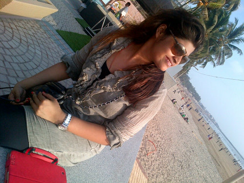 A social person, Love my work & Job!! Currently working as a PR Executive.. Enjoy lyf tyl fullest #Lifeisgood :D