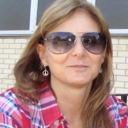 Jornalista, amante da natureza e dos animais. Amo a vida, a música, todas as formas de arte e, mais que tudo, minha liberdade. Adorando Floripa!!