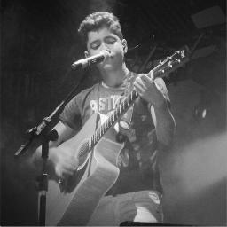 Minha bio, éh minha vida, e minha vida é o Victor =D Sem mais delongas =D since: 23/03/13 Madrinha: @PandinhaBlanco