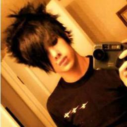 DessyFearlock's profile picture. I'm 16, I don't like people, music and hair dye are my friends. ♬