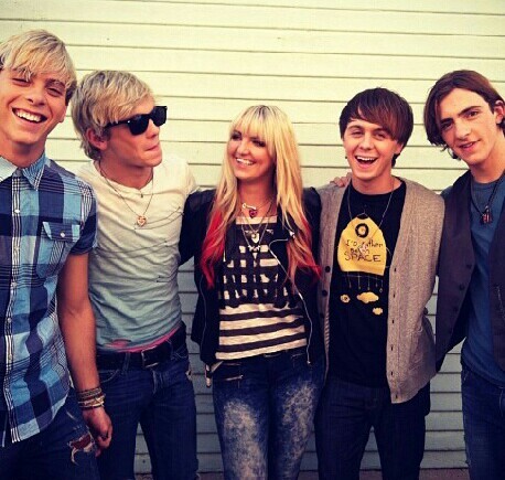 FanClub oficial de la banda R5 en Panama ♥ in Tour Loud ♪