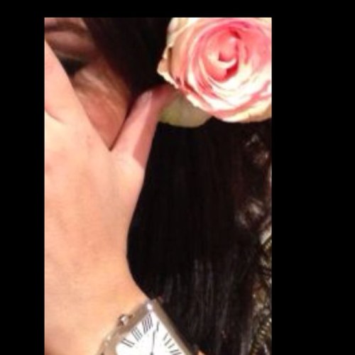 Subelgafsha's profile picture. الحيوان يغدر حينما يجوع
الانسان يغدر حينما يشبع