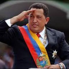 Revolucionario, Socialista y  Chavista. Ingeniero Mecánico.