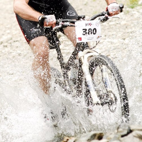 Self-employed, News Junk, Mountainbike, (après) ski,  , Personal views