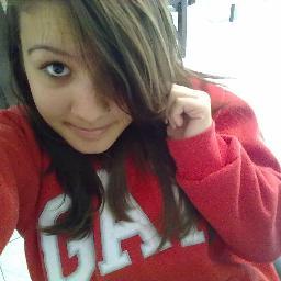 As pessoas se tornam especias não só pela maneira de ser ou agir,mais sim pela profundidade em que atingem nossos sentimentos!♥