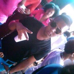 Mii Esposa @Soy_fabre :* :D :P :)
Amo a Eso Mujer Twiitero On Sigueme