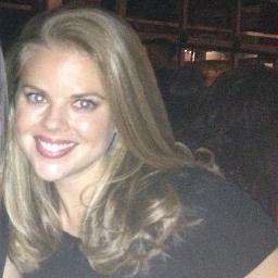Food blogger. Travel enthusiast. Baking fiend. Sugar addict. NYC lover. Always hungry.