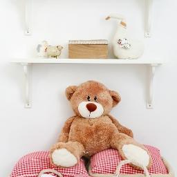 Bespokeshelfs  You Will Find Various Shelves , Display Units & Much Much More. Great looking shelves For The Living Room , Kitchen,  Bedroom  etc..