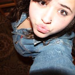 eteernasonrisa's profile picture. Amante de la música y la fotografía
15 años, #Martinista