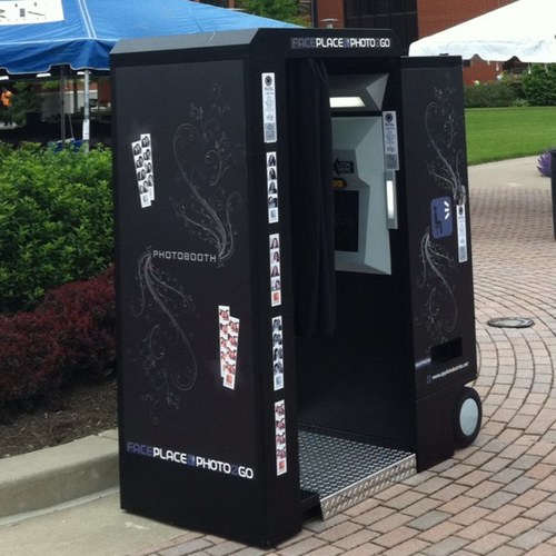 PhotoBooth716's profile picture. Western NY's elite photo booth rental company. Please visit our website for more information. bigpicturephotobooth@gmail.com - 716-464-0848 for booking