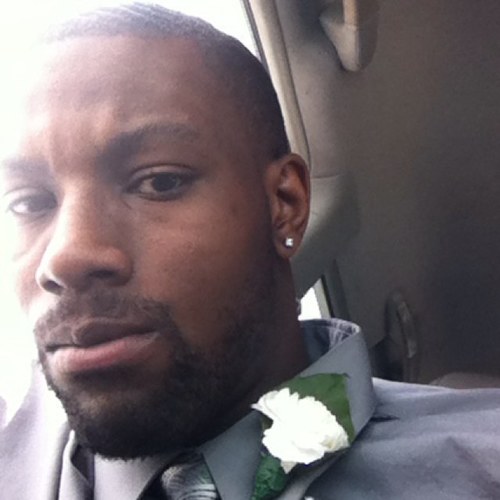 DeShaneD's profile picture. What do i say here.... noone really reads this..... I should have booking info on here?!? Im a rapper, im a actor..... i just lied to you!