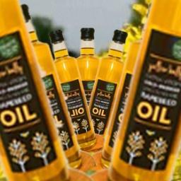 Mum, Producer of Yellow Belly Cold Pressed Rapeseed Oil, Specialist Event Organiser & Caterer, Leader of Slow Food Nottingham and member of Notts Nosh Producers