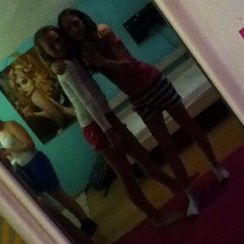 Volg @amberkusxx @loek_lambers @pienboonen Xx :) I love hockey!!! Md1 xxxxx❤❤❤❤