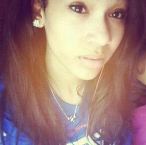 Mahomie|Directioner|Aries|15|BraceFace|... BTW Follow Me... Lets Show Our Love Nd Support For Austin!! ت