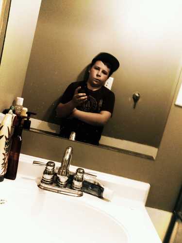 Follow me i will follow back i ball till the day i fall