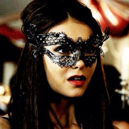 TheBitchInPrada's profile picture. The difference is, I don't turn it off. I deal with it! I'm the better doppelganger, bitch!