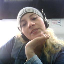 celesteune's profile picture. Amo a mis seguidores; porque se tomaron su tiempo para hacer clic en mi cuenta.
Amo al Dr Alexander Coral; le haré el amor antes de morirme.