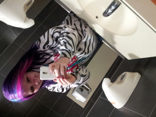 laurahulderman's profile picture. I have a rough life. I've already givin up and stopped trying. I love Twitter and Tumblr! Stay strong! #illhueminati