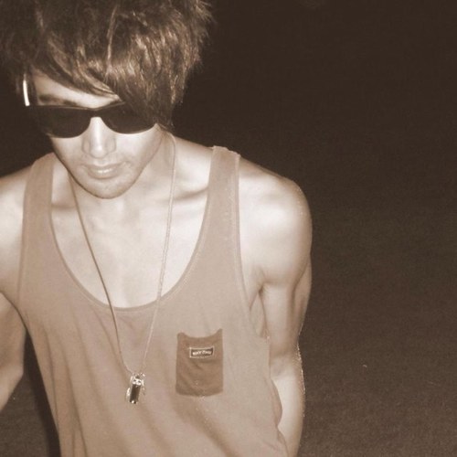 thelikesofrob's profile picture. 