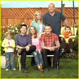 Este TT é dedicado a série Boa sorte Charlie,e todos fãns da serie e atores do Elenco.seguida por @TheShaneHarper e  @MICAH_TA