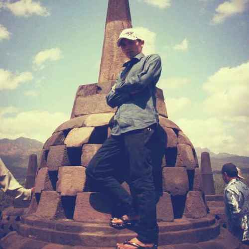 tioaden's profile picture. buat lo aja