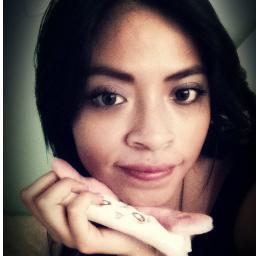 hello=) soy una persona fashion, sociable , y casi una licenciada en Relaciones Comerciales =)