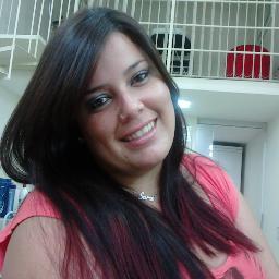Sou feliz do jeito que sou,amo animais,musica,tattoo,gosto de rock e de dançar.
? Eu queroo. 
Eu PossO. 
Eu coonsiigO ? 
?• Simples assim! Bjoss de glooss!!