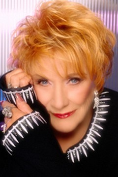 Our heartfelt condolences to the family,friends THE YOUNG & THE RESTLESS cast,crew & fans around the world oN the passing of the great Jeanne Cooper♥ 1928-2013!