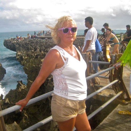 alexzhgent's profile picture. 