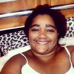 Sempre linda e confiante, cm dizem,a esperança e a ultima q morre, a minha ainda nao morreu e num morre tao cedo!!!