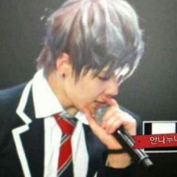 ♥♥อันยองครับผม!! กระผมนายชเว จุนฮง หรือเซโล่♥♥
มักเน่ยักษ์ผู้น่าก(อ)ดจาก B.A.P ผมไม่หยิ่ง! ทวิตหาได้..ฟอลผมเถอะ @Junhong_Both96 T...T