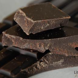 Little Brown Squares is a chocolate blog dedicated to honest reviews and insights on #beantobar #chocolate from around the world. Always looking for new finds!