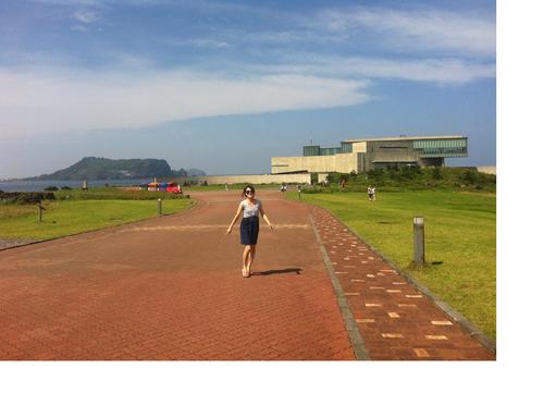 mina02231's profile picture. 안녕하세요~