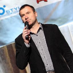 Exnovinář, expíárista ... toho času moderátor, produkční agentury 321 Akce! s.r.o. a taky videotechnik na Slavii. Žít mě baví. Tenis PGA Politika Fotbal