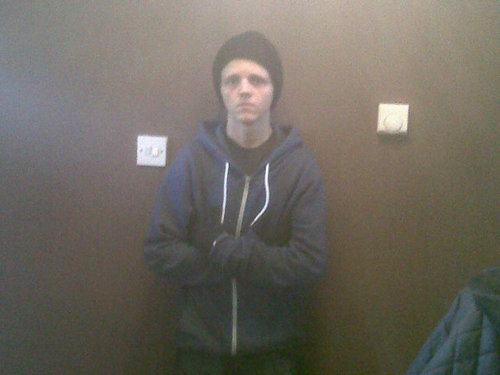 21 from manchester. Likes to go out have a few beers have a laugh,dance,sing take me as you get me don't be shy to talk