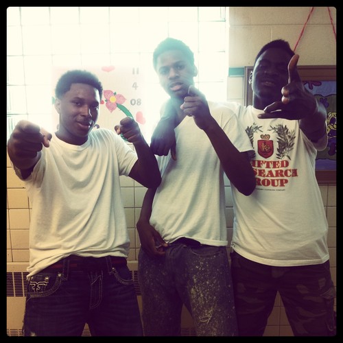 R.I.P Heem #Free My Niggas# Team Handsome#Team Paidd# Team Darkskinned# Whammmmmm !!!!!!!