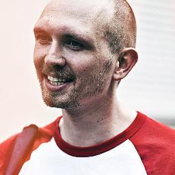 JulesNapoleon's profile picture. Göttingen. München. Student. Absolvent. Texter. Leser. Kulturbegeistert. Medienfasziniert.