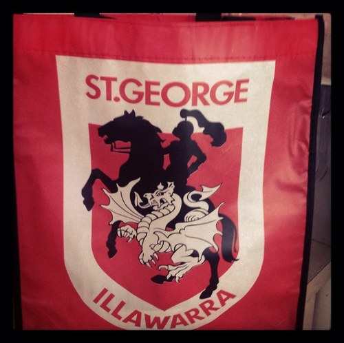 Mad Dragons supporter and treasurer of the Dragons Supporters Club Qld. Life is good.