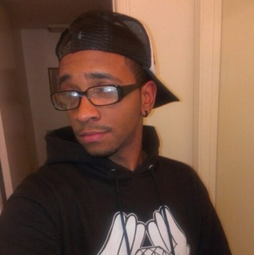 My name is Roscoe, I manage the NewLostBoyz for booking or drops DM