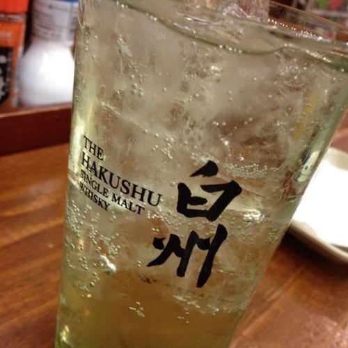 食べる事、飲む事、大好きです、 よろしくお願います。一年半前にジムニーを衝動買いしてしまい、そのついでにキャンピングカーも 契約、一年半待ちで納車、今は青🟦のジムニーと、白いタウンエースベースのキャンピングカーに乗ってます、年間100泊以上旅をしてます