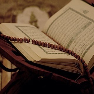 أستغفرُ الله العَليّ العظِيم و أتوبُ إليه .