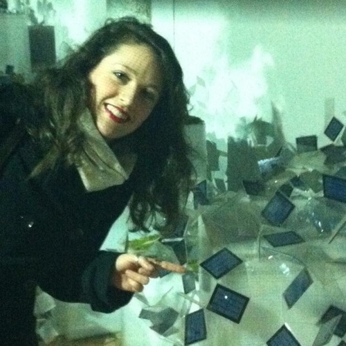 lucyvals's profile picture. 