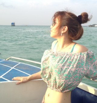 if you can't handle me at my worst, then you don't deserve me at my best ( ^^)人(^^ )‧:ண ☆

twitter นี้เอาไว้บ่นๆๆๆ แค่นั้นหล่ะ
