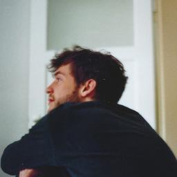 Las cosas están para hacerlas, así que vamos allá. Indeciso por momentos, pero muy seguro de la vida. YO SOY MI PROPIO IDEAL DE HIPSTER.