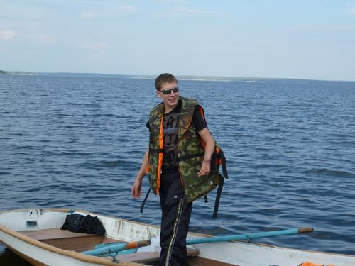 Инженер, интересуюсь автомобилями, открыл свой автомобильный сайт.  #FollowBack #followback #RuFollowBack #Взаимный_Фолловинг