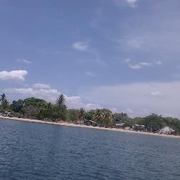 pescadorpesca's profile picture. A veces me respondes...A veces callas y resbalas en las arenas de mi playa que esperan impacientes tus respuestas. Con un sin fin de costas hermosas..