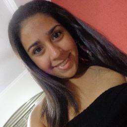 15 anos, libriana, livros, filmes,  complicada,estressada, bagunceira, desastrada, louca, musicas, animais, amigos, família, Deus e CORINTIANA s2{...}.xX.Segue