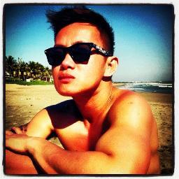 outgoing and fun person.. sensitive sometimes.. i like to go out a lot on weekends..