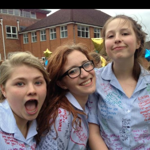 Ems_wardle's profile picture. 