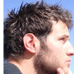 Inscrit sur Twitter par curiosité. Et ne comprend rien au principe.